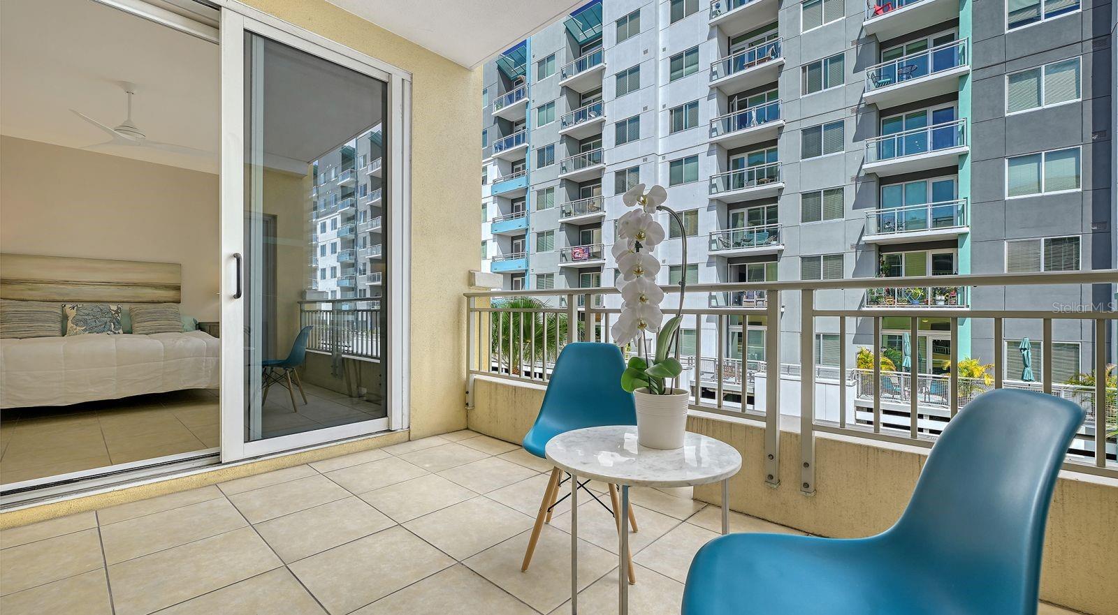 ONE HUNDRED CENTRAL - Residential