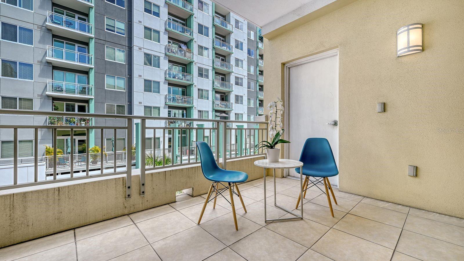 ONE HUNDRED CENTRAL - Residential