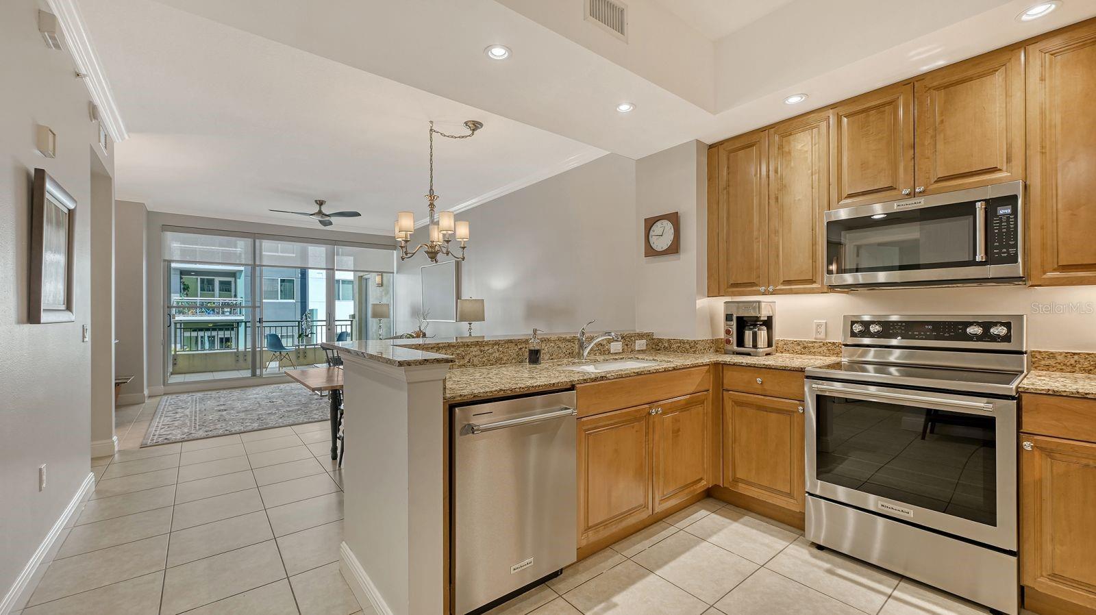 100 CENTRAL AVENUE C521