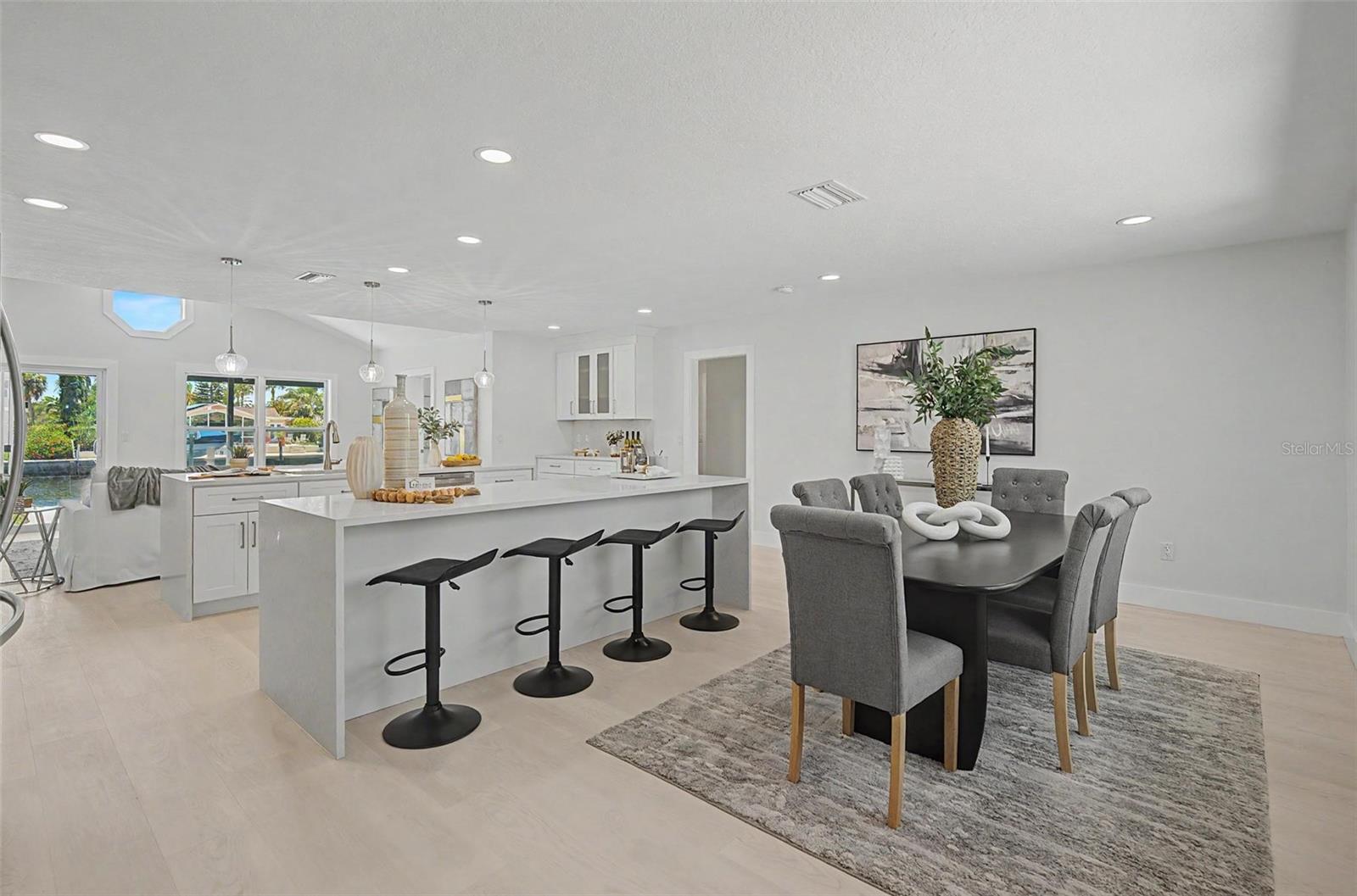 3340 FLORAMAR TERRACE