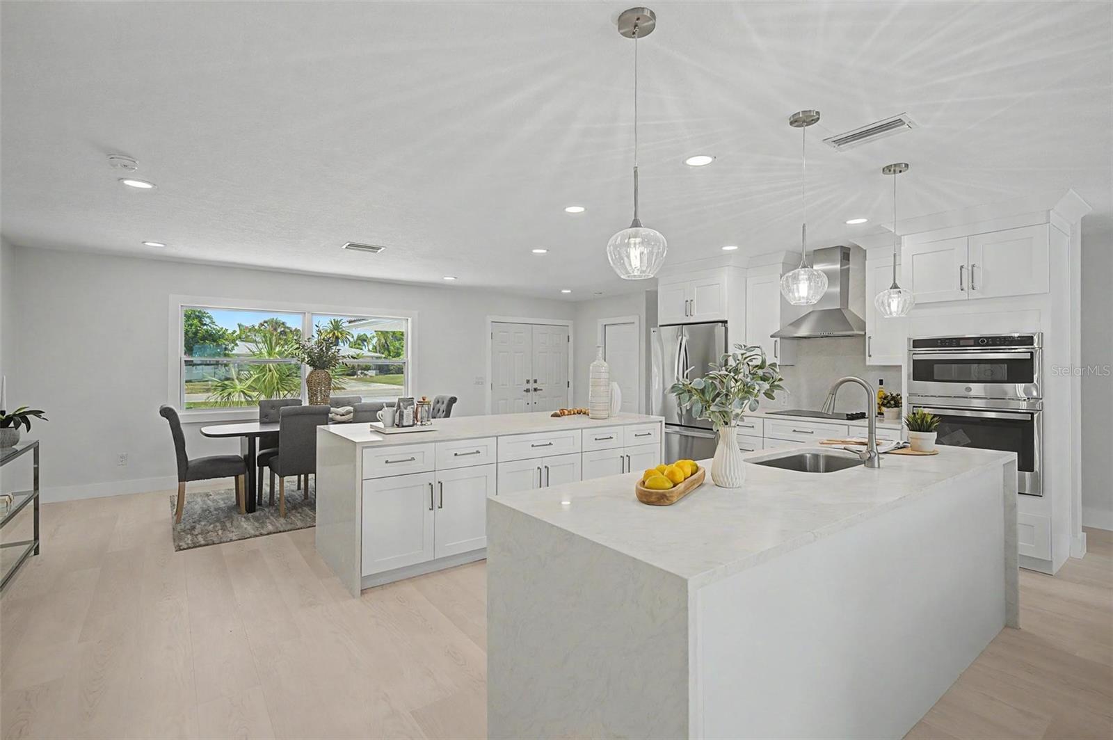 3340 FLORAMAR TERRACE