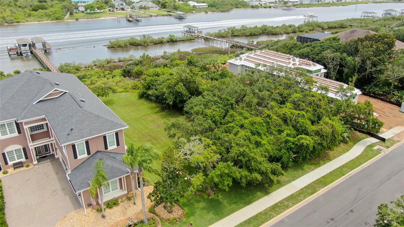 28 N RIVERWALK DRIVE N
