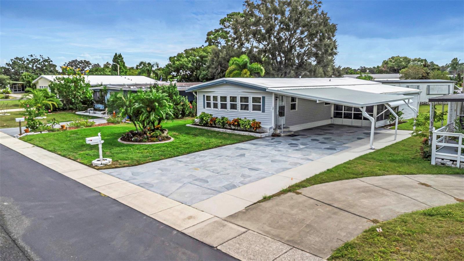 LAKE TARPON MOBILE HOME VILLAGE - Residential