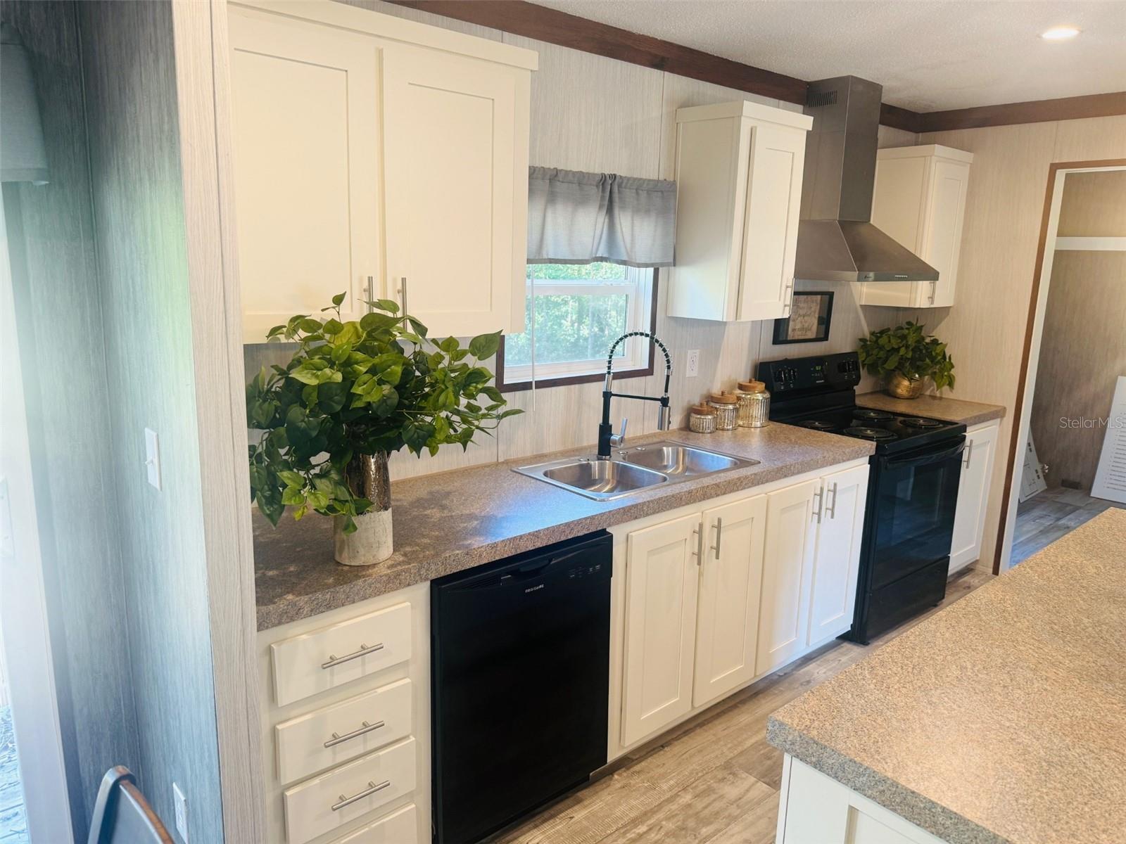 THREE RIVERS ESTATES - Residential