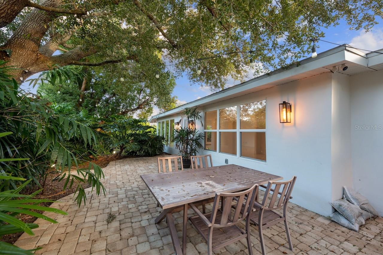 LAKE CONWAY ESTATES - Residential