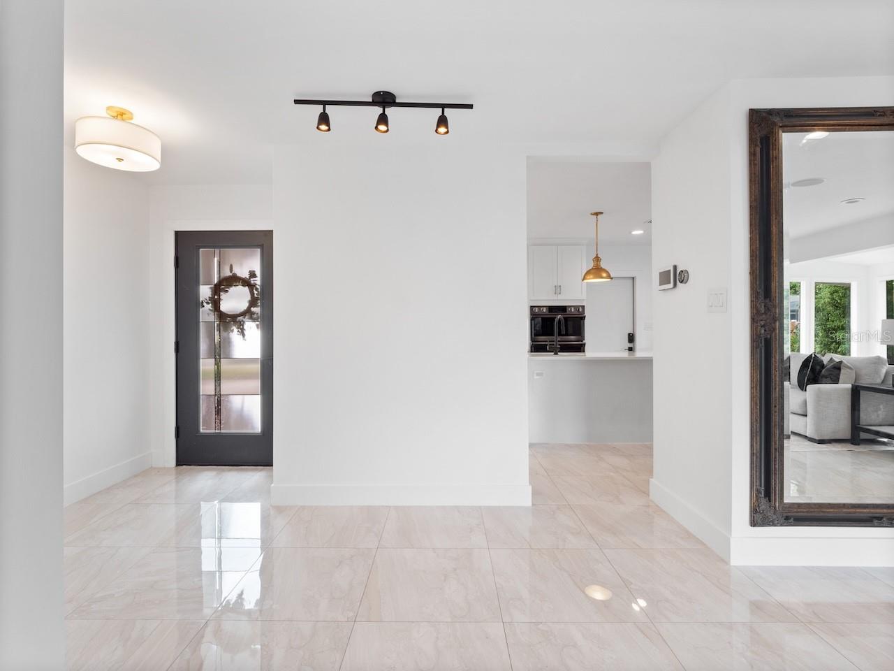 LAKE CONWAY ESTATES - Residential