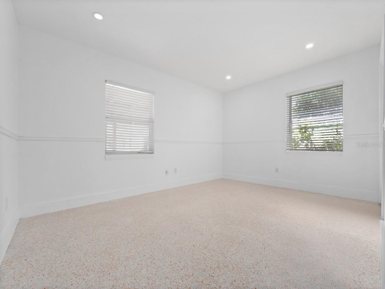 LAKE CONWAY ESTATES - Residential