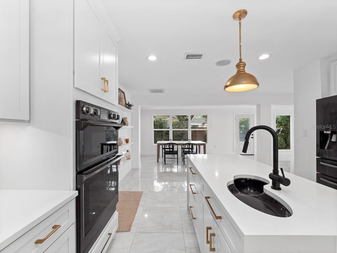 LAKE CONWAY ESTATES - Residential