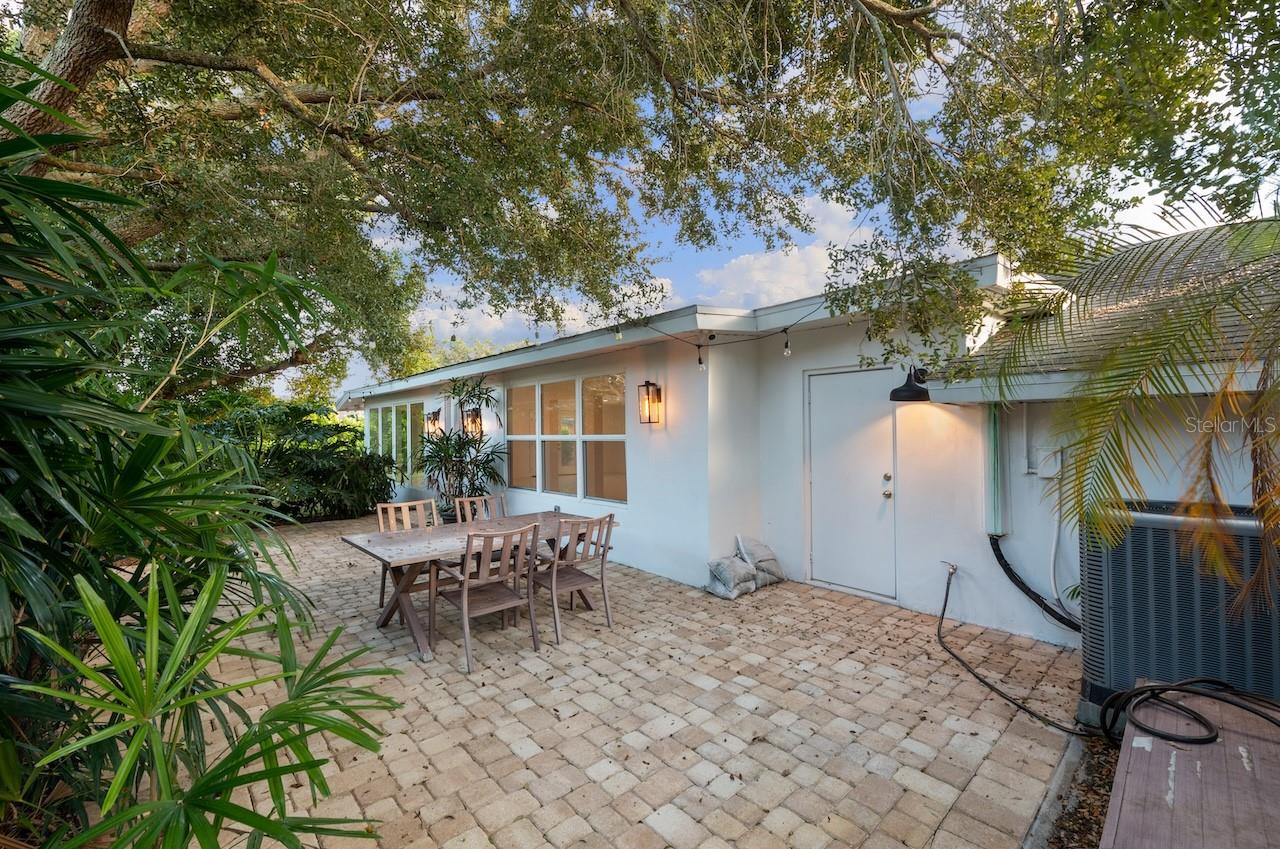 LAKE CONWAY ESTATES - Residential