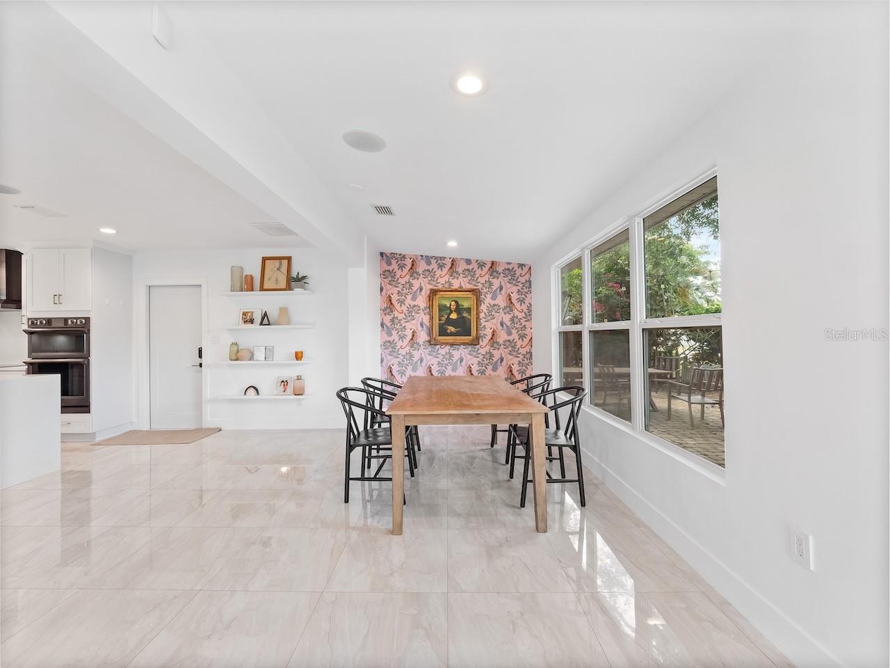 LAKE CONWAY ESTATES - Residential