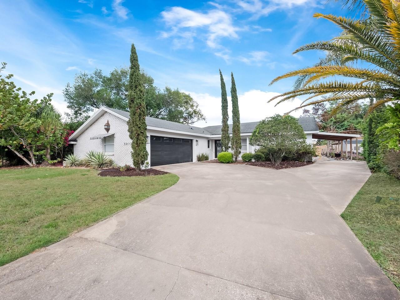 LAKE CONWAY ESTATES - Residential