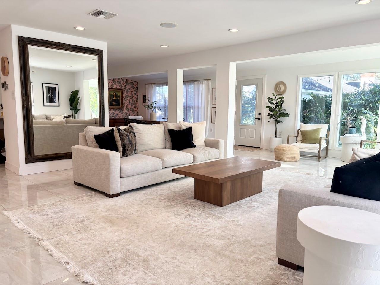 LAKE CONWAY ESTATES - Residential