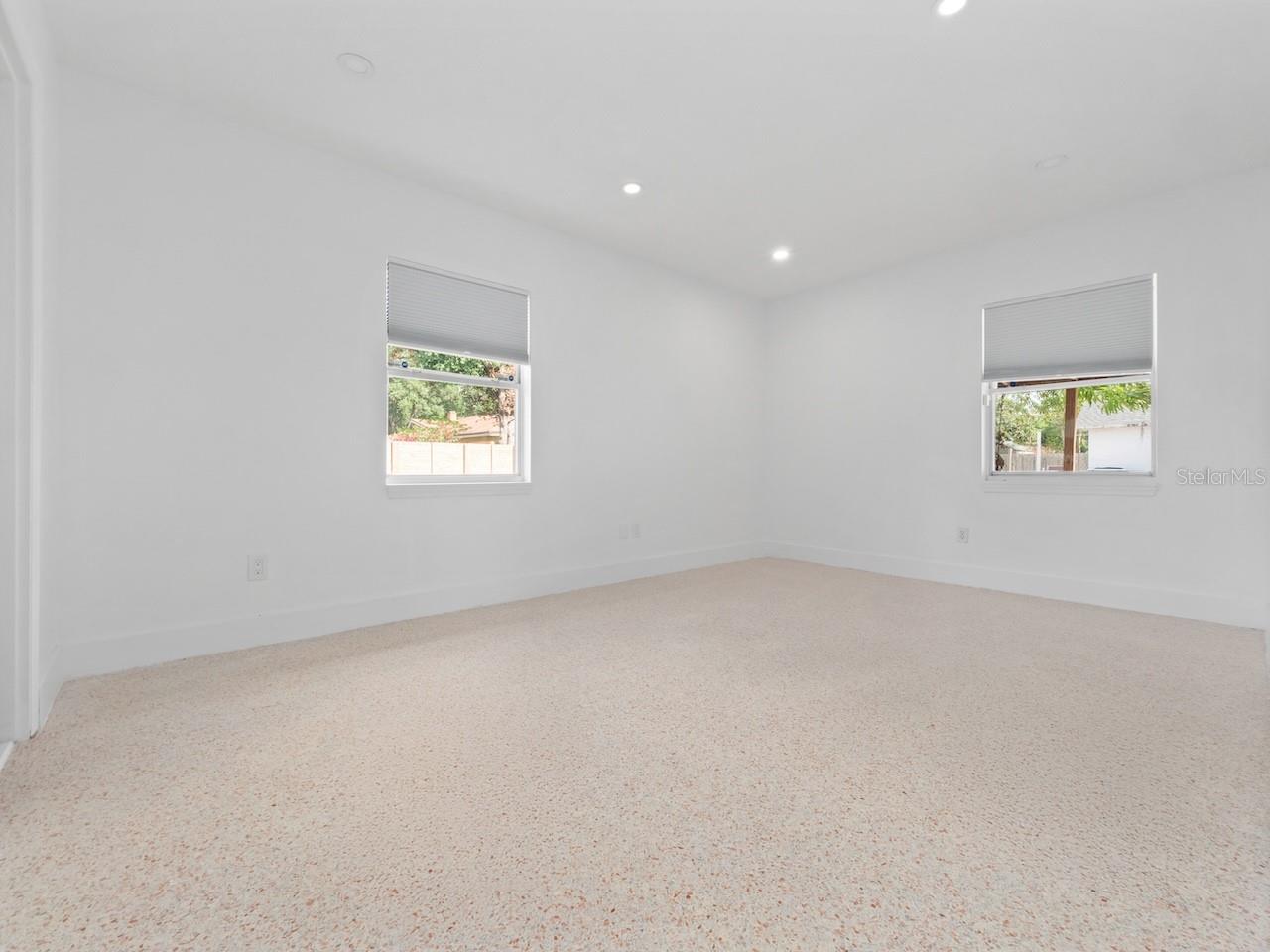 LAKE CONWAY ESTATES - Residential