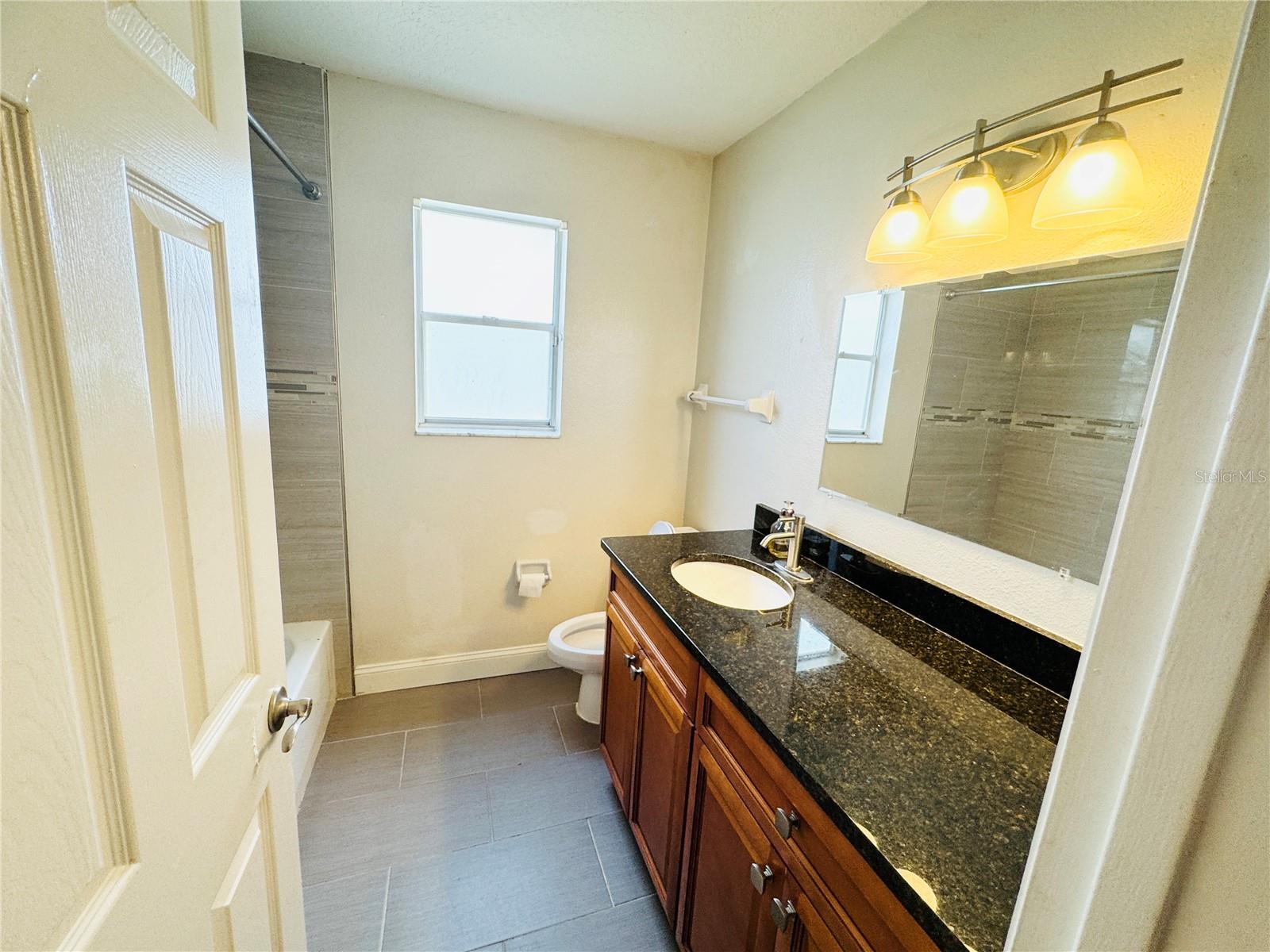 PEMBROOKE - Residential