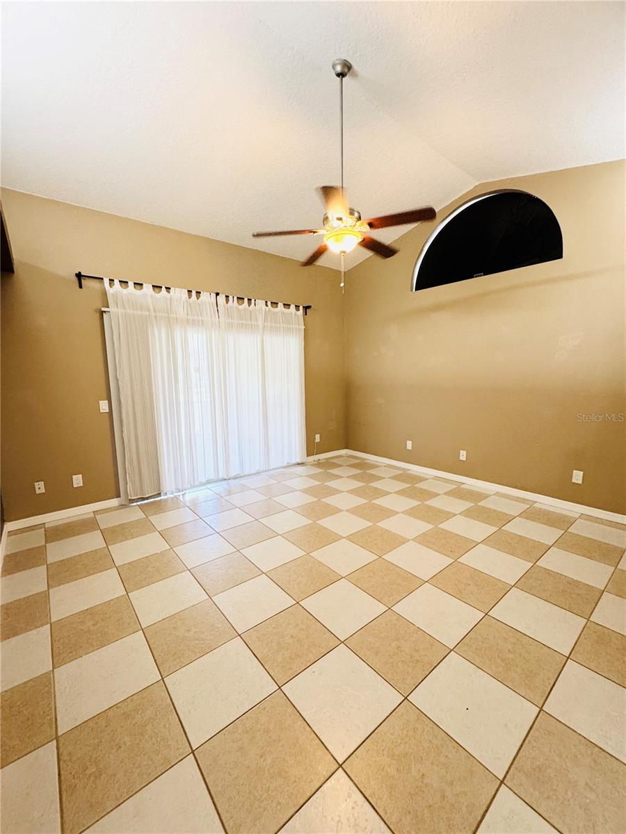 PEMBROOKE - Residential