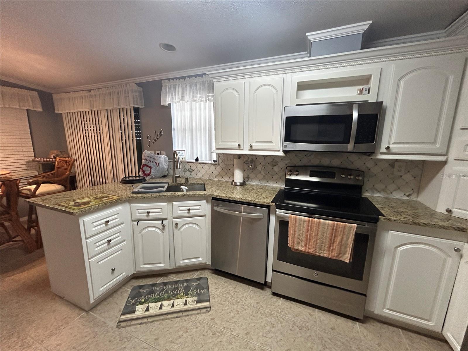 WINDMILL VILLAGE - Residential Lease