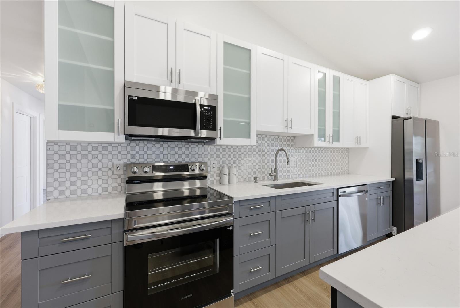 TURF & SURF ESTATES - Residential