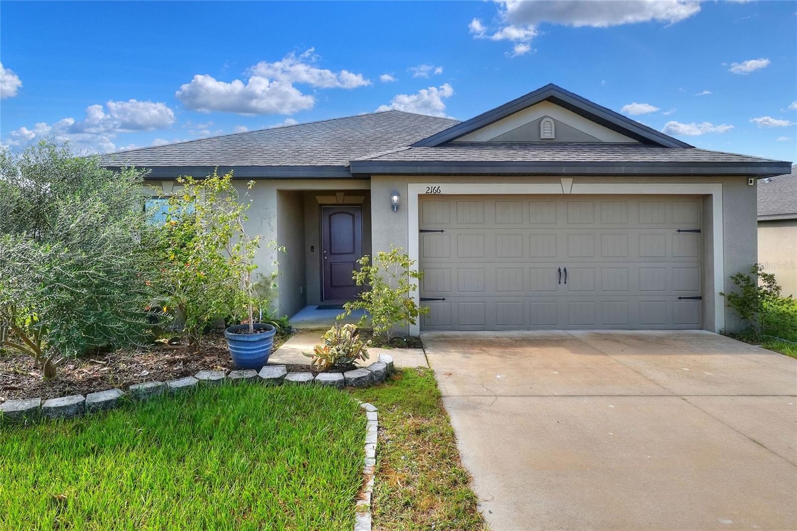 RIDGE/SWAN LAKE - Residential