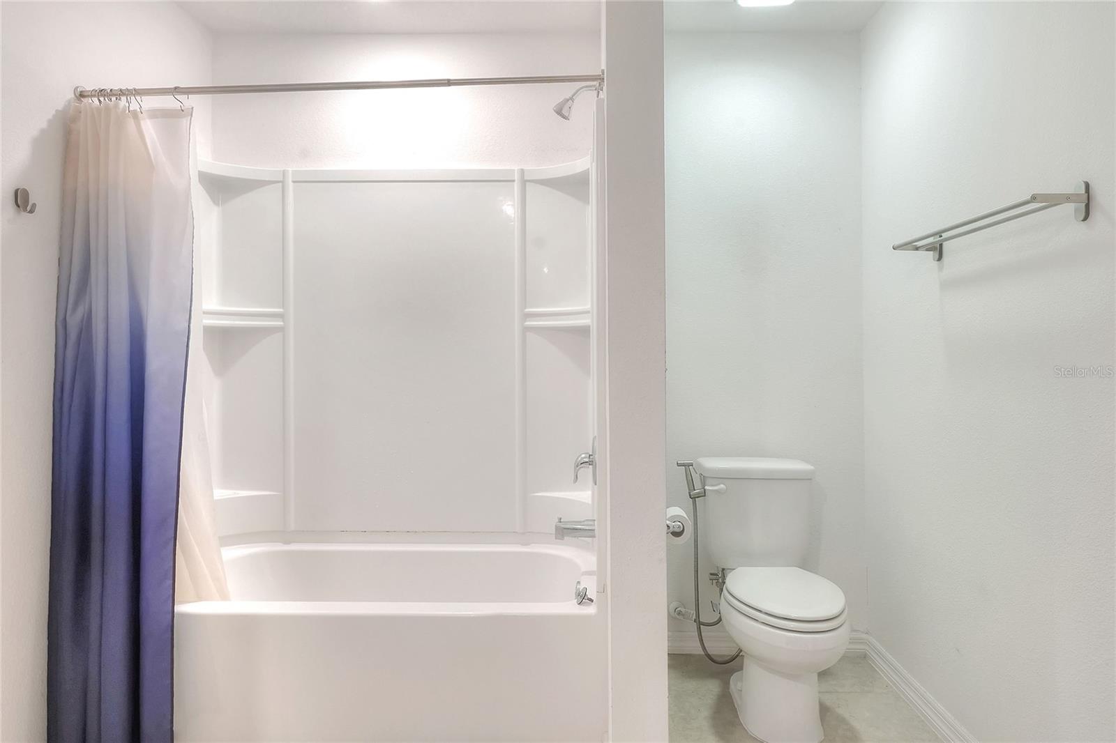 RIDGE/SWAN LAKE - Residential