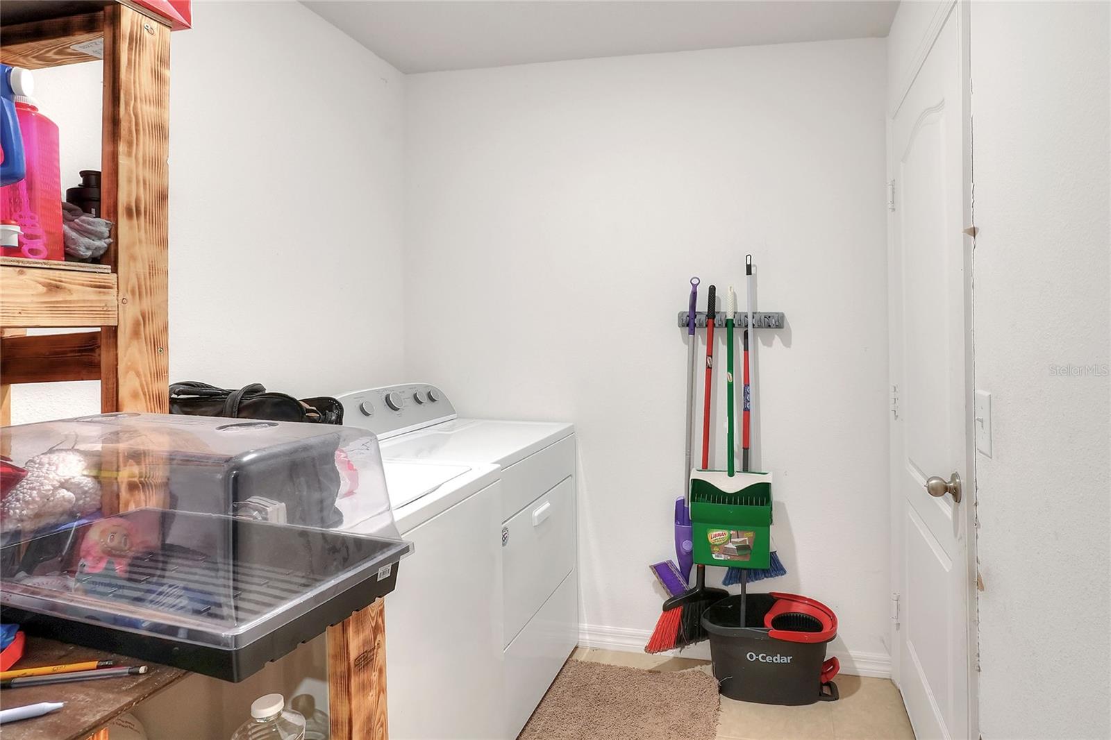 RIDGE/SWAN LAKE - Residential