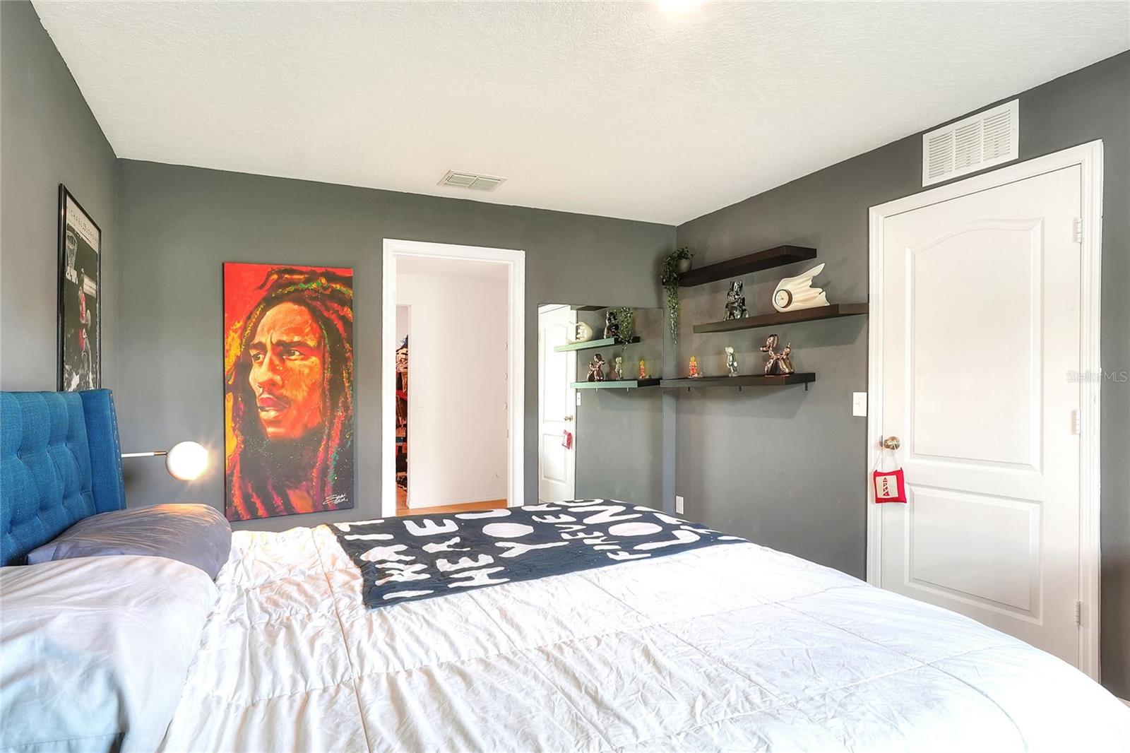 RIDGE/SWAN LAKE - Residential