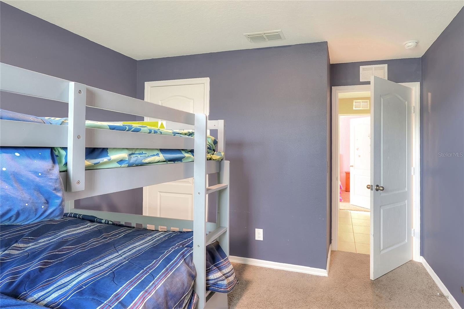 RIDGE/SWAN LAKE - Residential