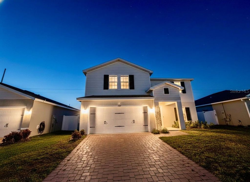 Photo of 1221 Lexington Lane, Haines City, FL 33844 (MLS # S5142230)