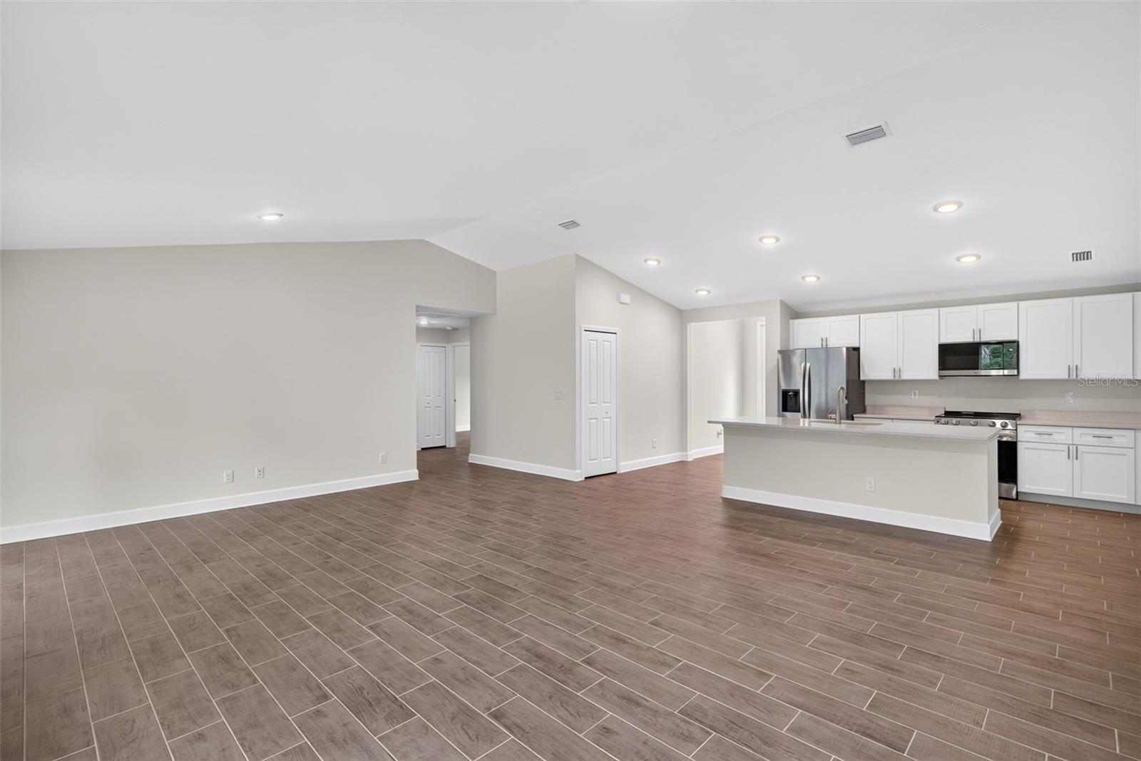 Search Properties for Sale 2 19112 RUSKIN AVENUE