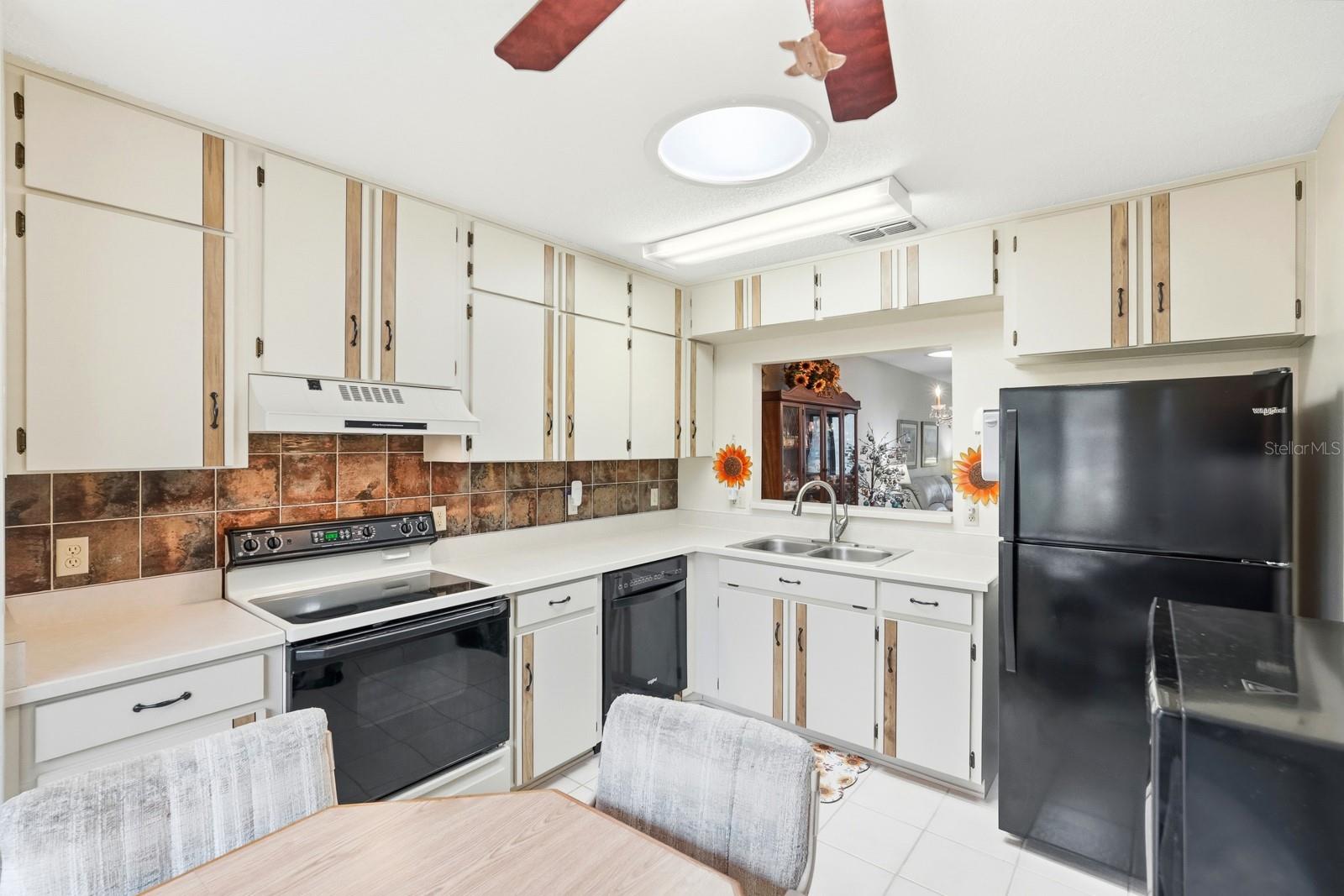 SUMMER TREES UNIT 03B - Residential