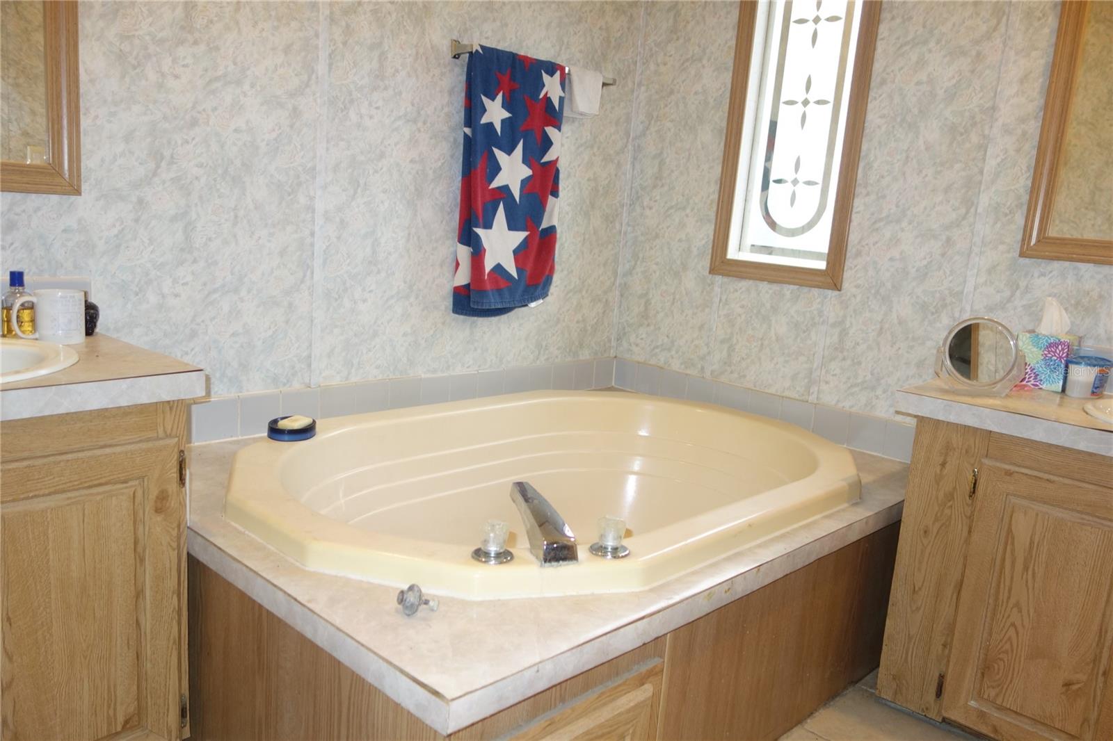 COUNTRY VIEW ESTATES - Residential