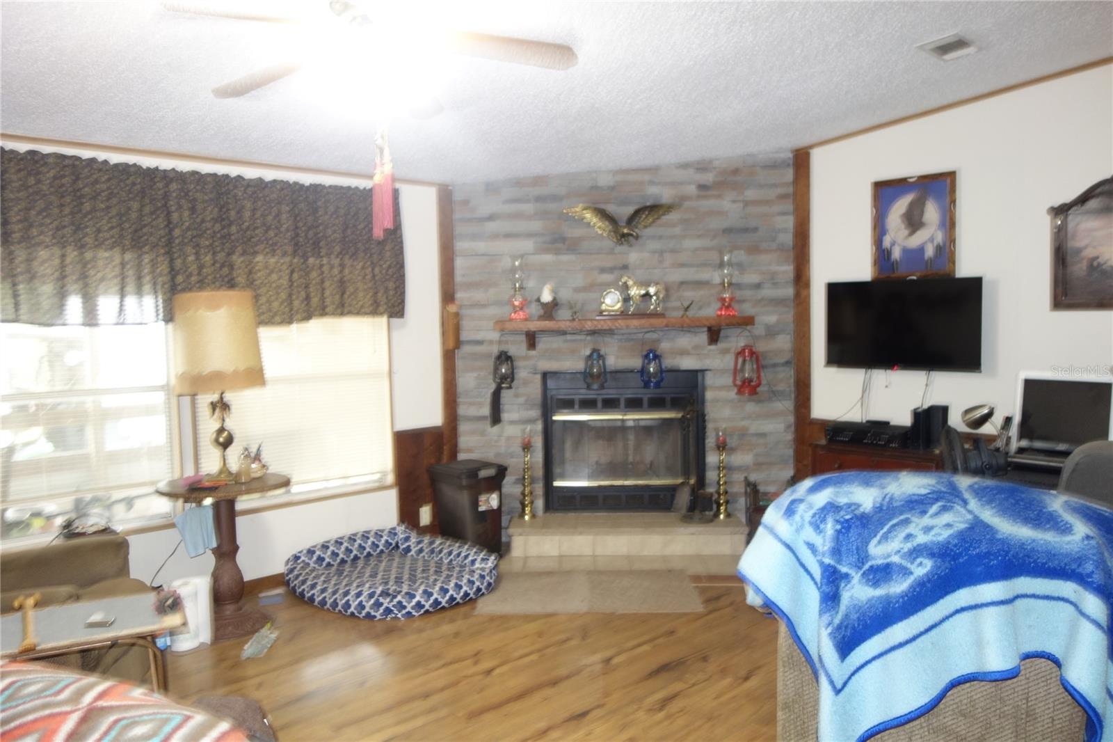 COUNTRY VIEW ESTATES - Residential