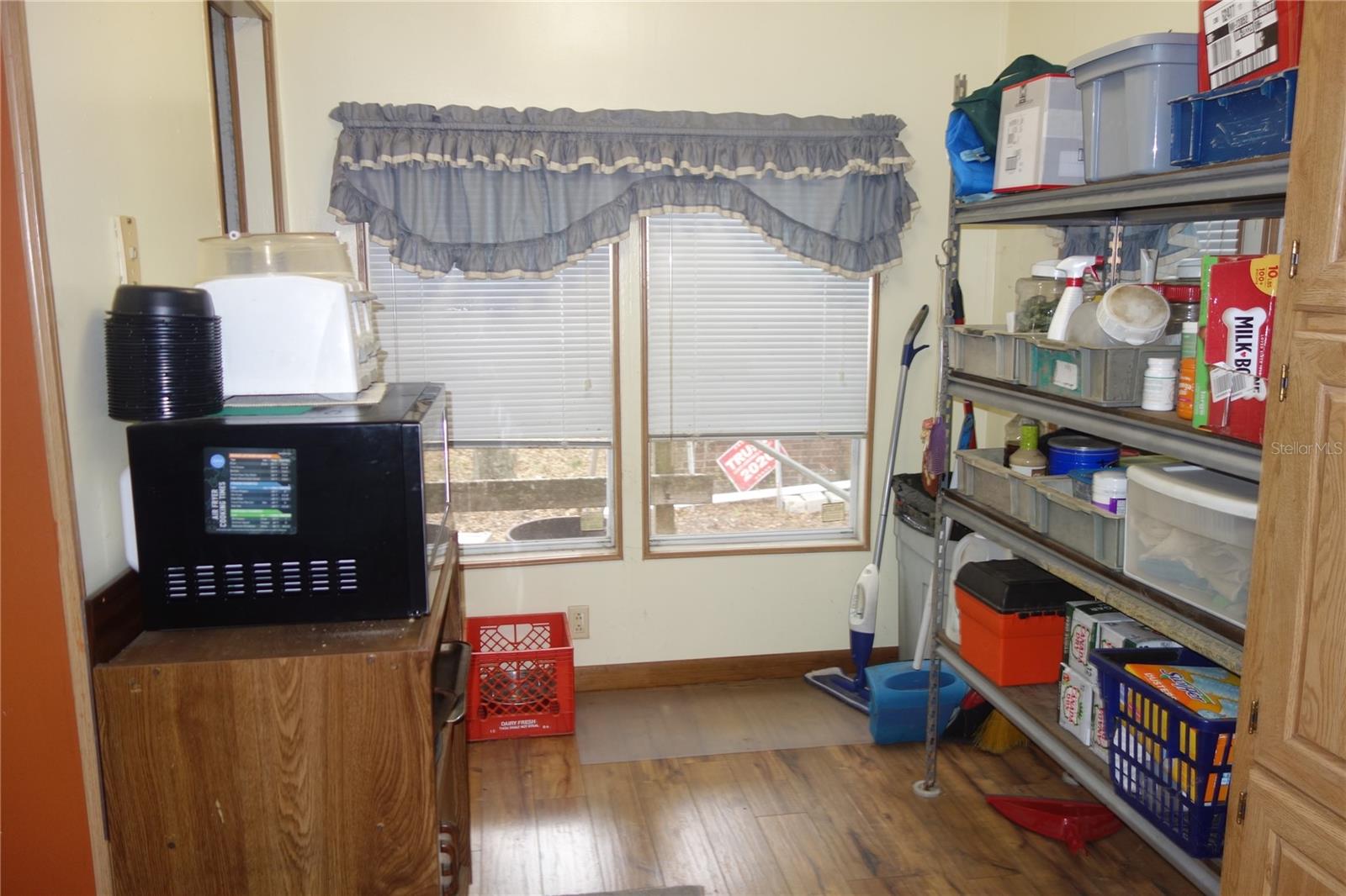 COUNTRY VIEW ESTATES - Residential