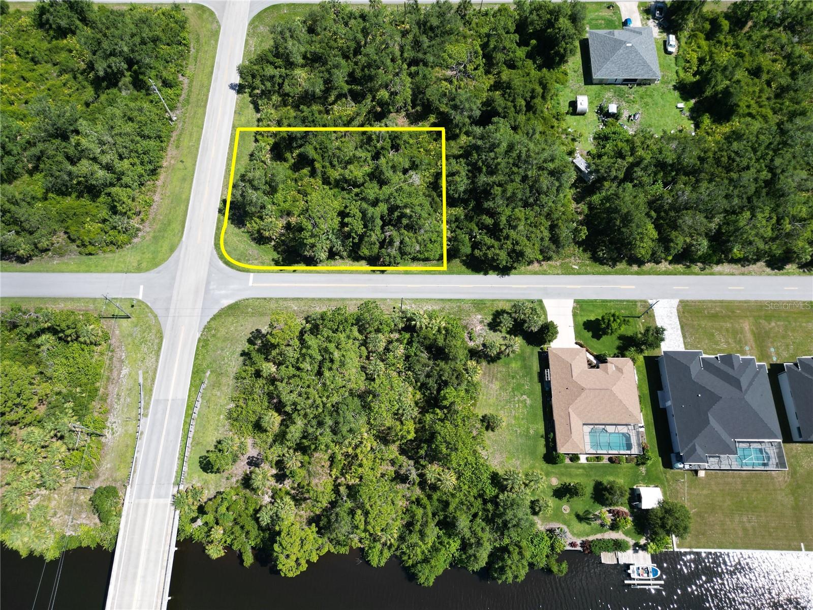 PORT CHARLOTTE SEC 048 - Land