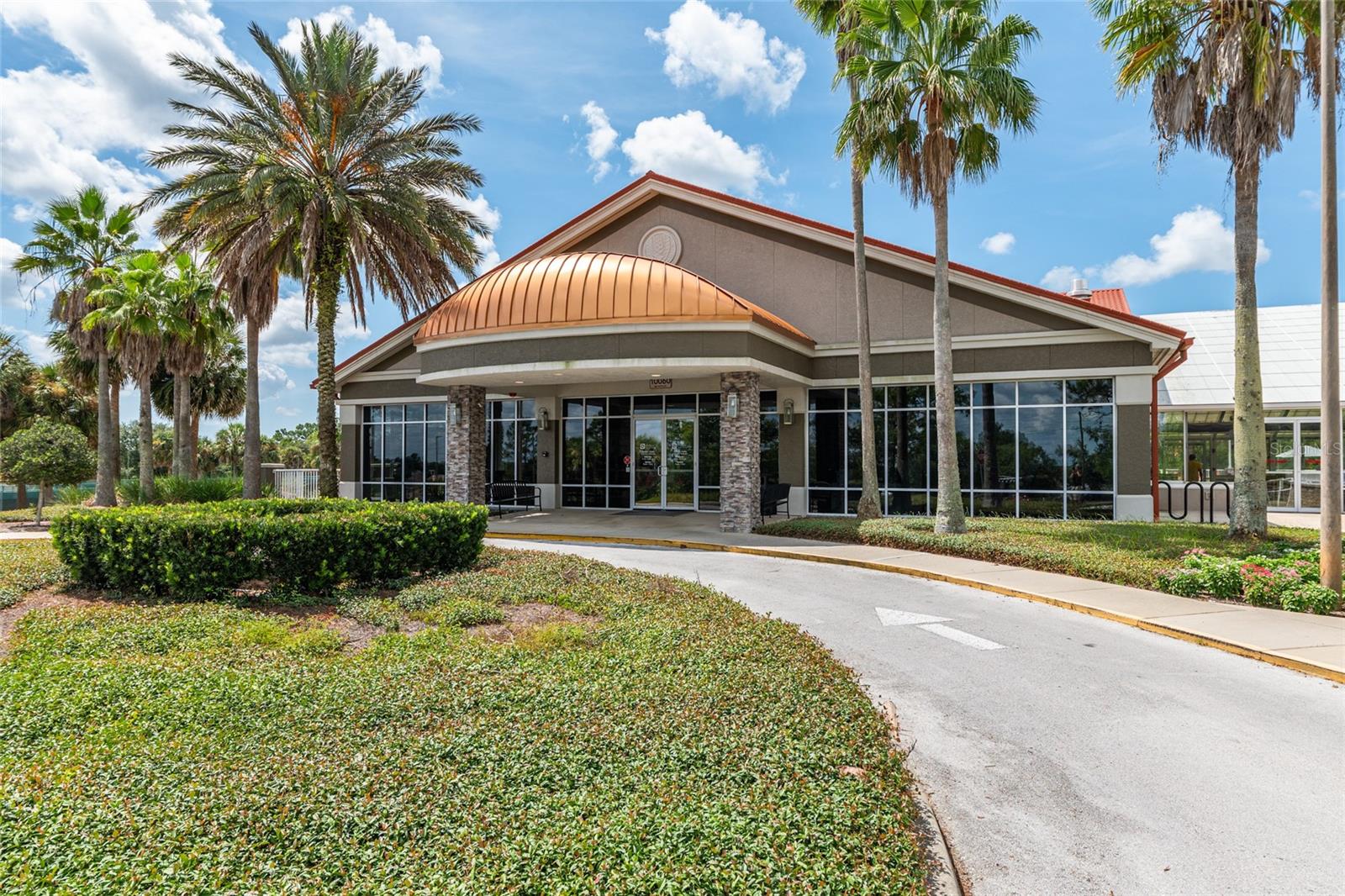 CIRCLE SQUARE WOODS #9 - Residential