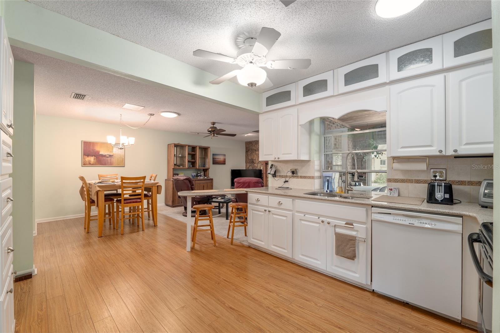 CIRCLE SQUARE WOODS #9 - Residential