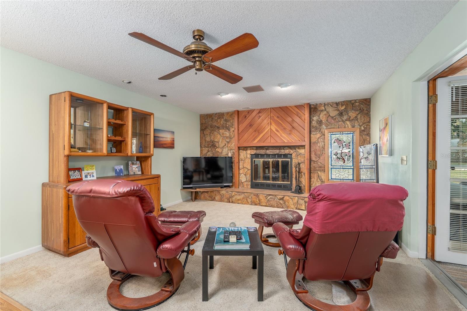 CIRCLE SQUARE WOODS #9 - Residential