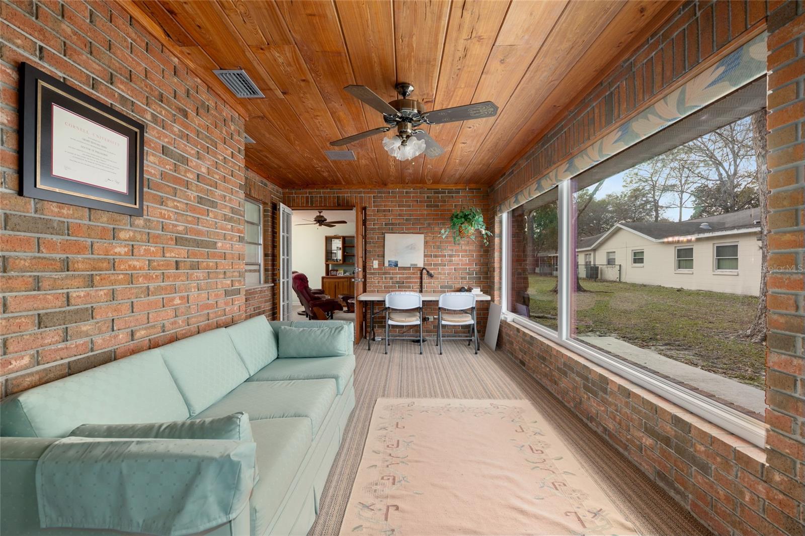 CIRCLE SQUARE WOODS #9 - Residential