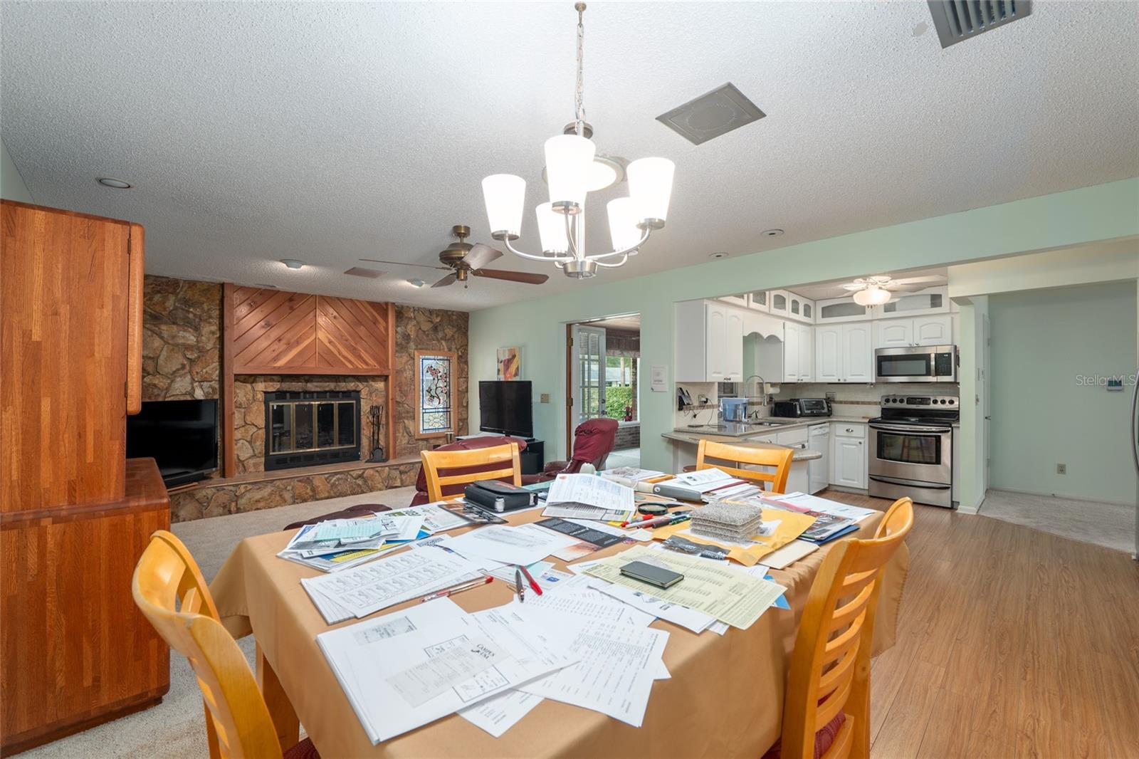 CIRCLE SQUARE WOODS #9 - Residential