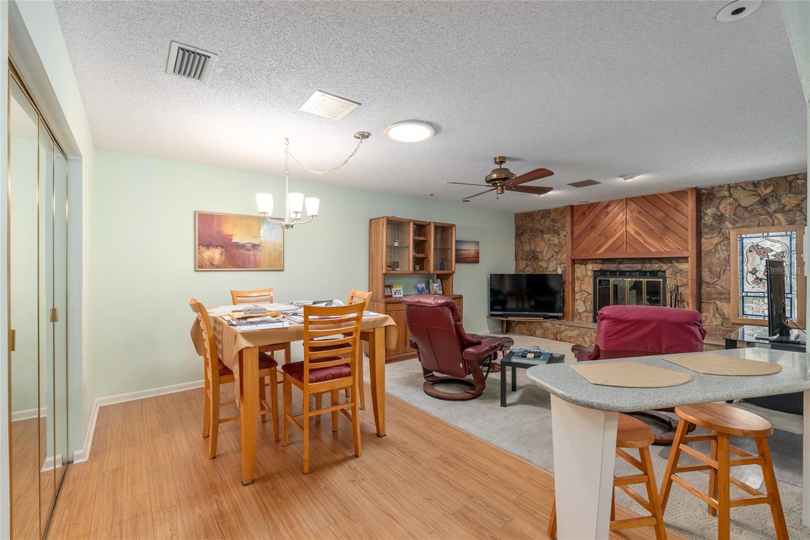 CIRCLE SQUARE WOODS #9 - Residential