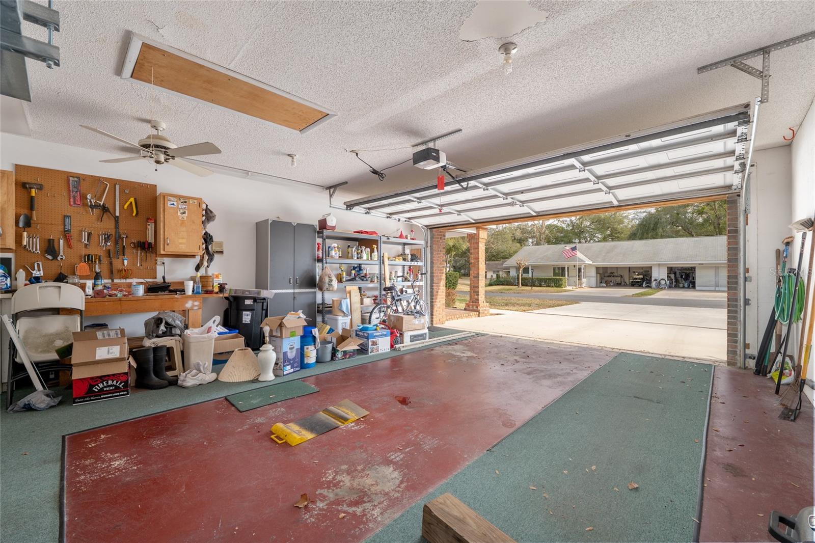 CIRCLE SQUARE WOODS #9 - Residential