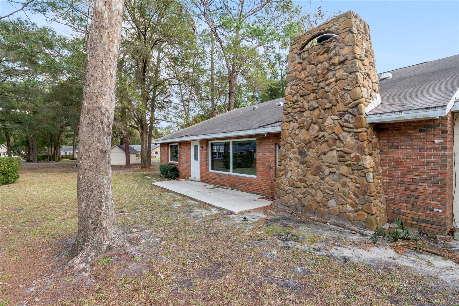 CIRCLE SQUARE WOODS #9 - Residential