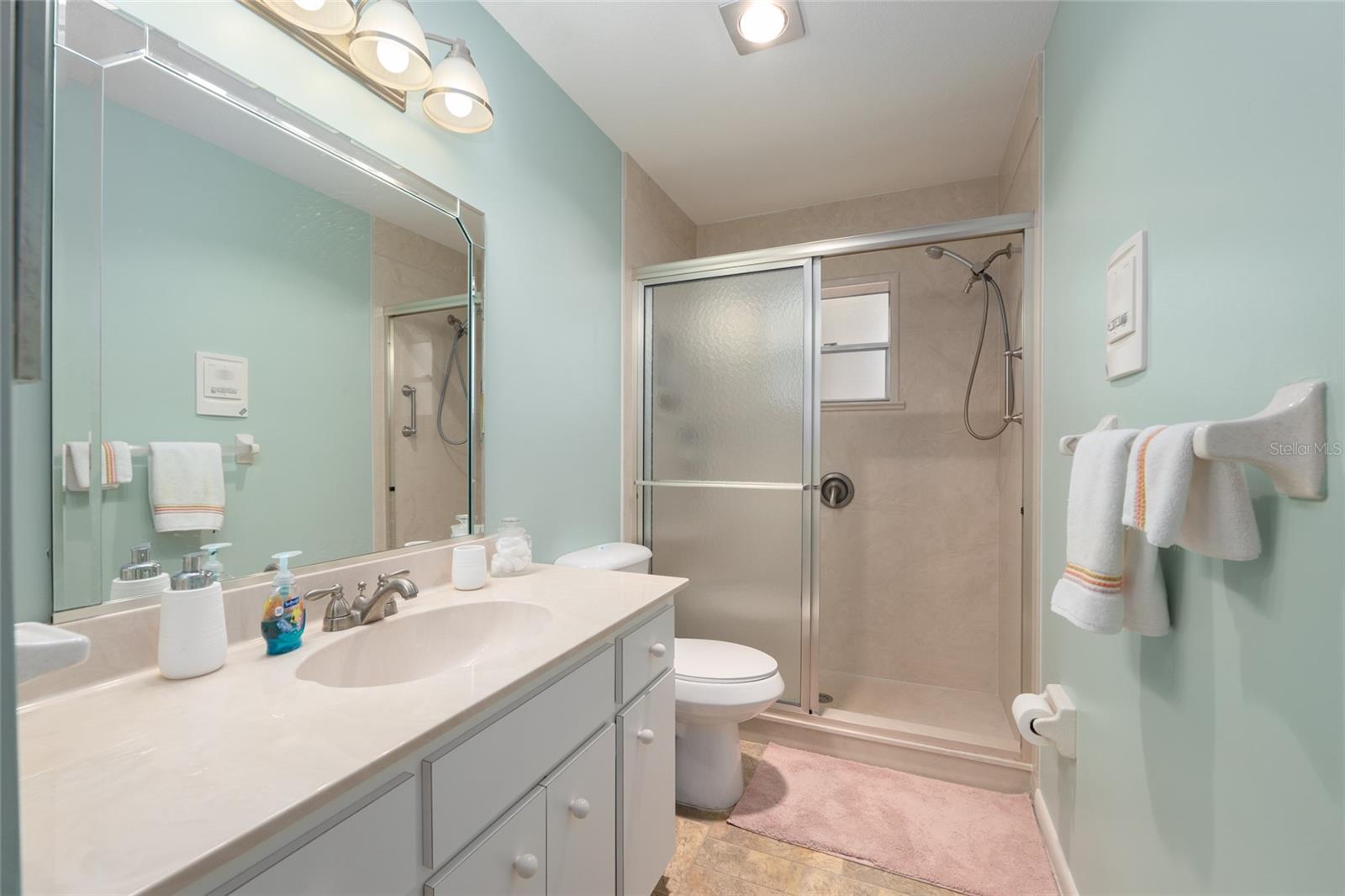 CIRCLE SQUARE WOODS #9 - Residential