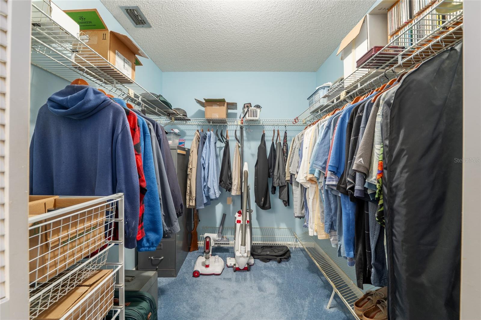 CIRCLE SQUARE WOODS #9 - Residential