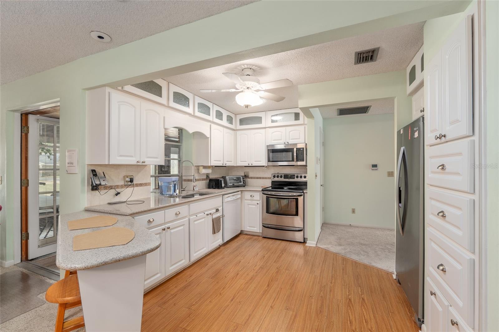 CIRCLE SQUARE WOODS #9 - Residential