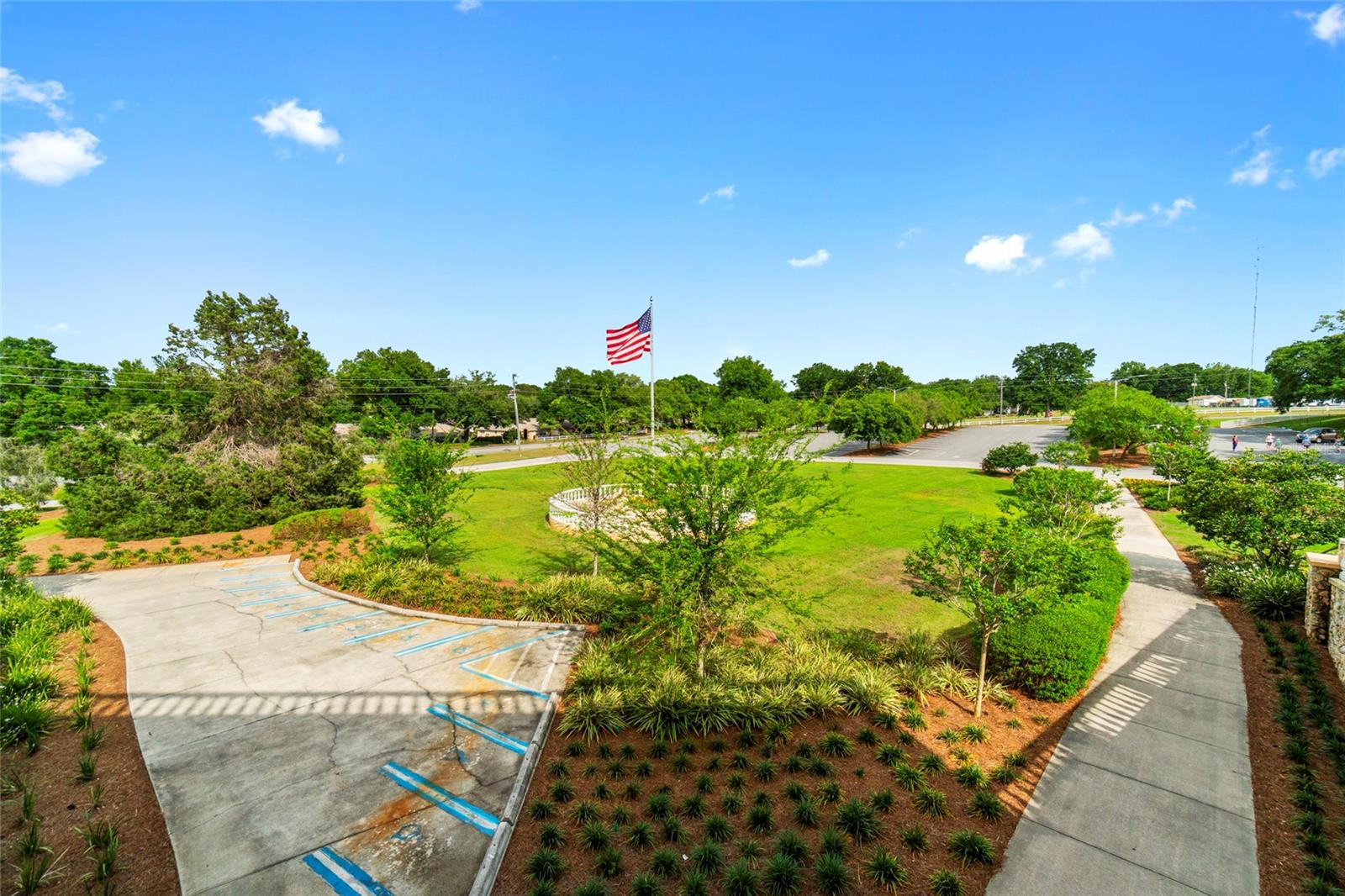 CIRCLE SQUARE WOODS #9 - Residential