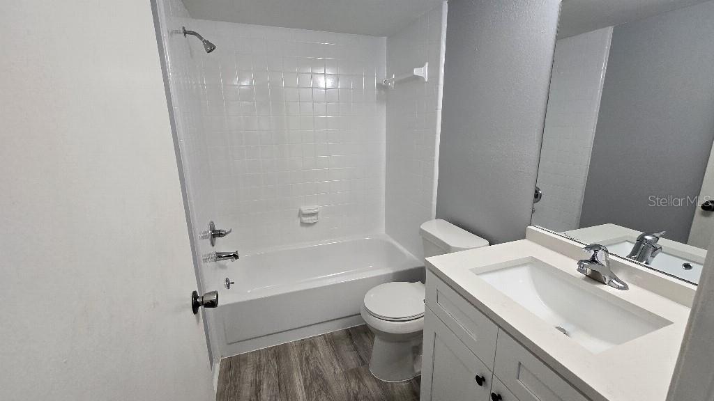 NORTH OAKS CONDO III - Residential