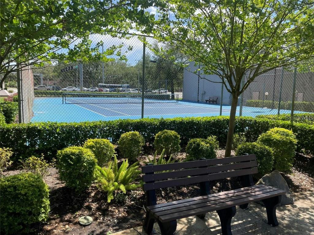 NORTH OAKS CONDO III - Residential