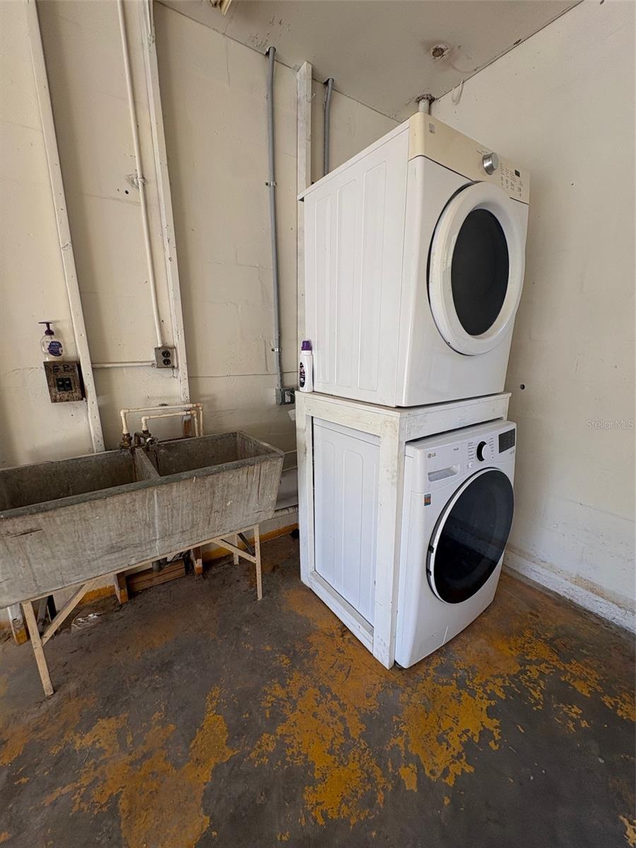 ARCADIA ANNEX - Residential Lease