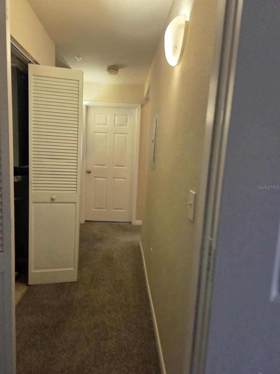 CENTRAL PK/LEE VISTA - Residential Lease