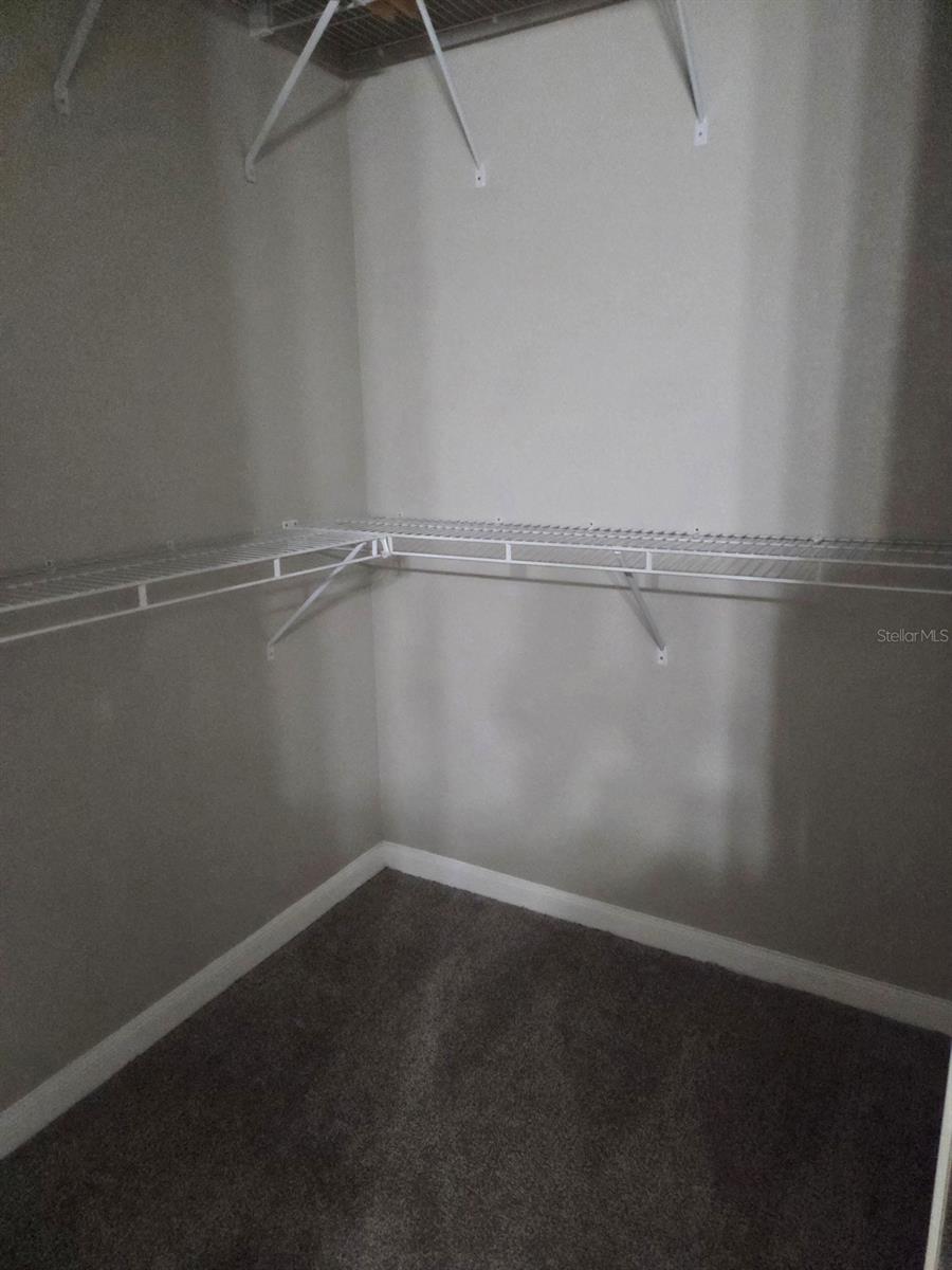 CENTRAL PK/LEE VISTA - Residential Lease